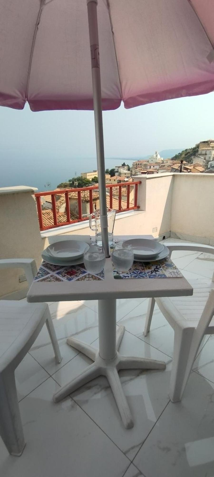 "Lo Studiolo" Apartment Піццо Екстер'єр фото