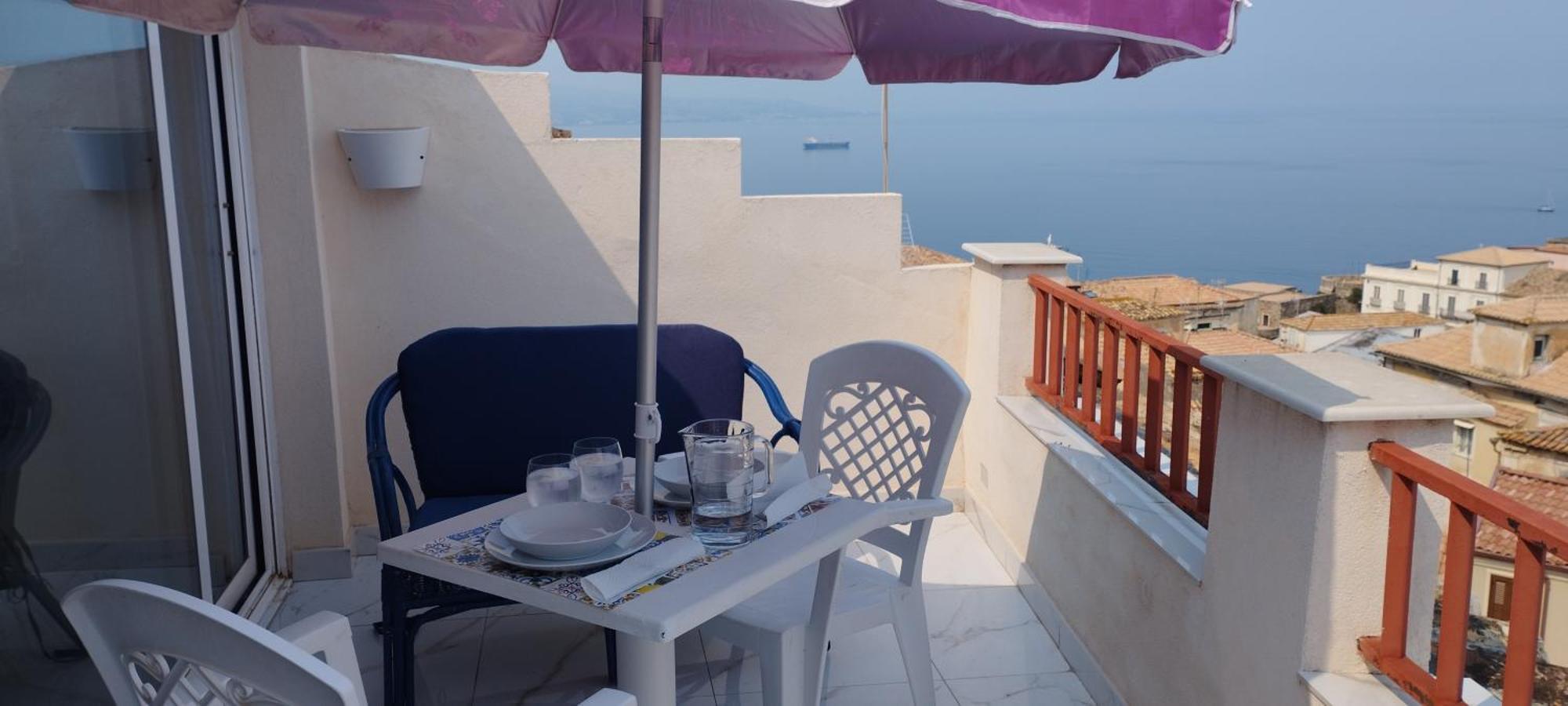 "Lo Studiolo" Apartment Піццо Екстер'єр фото