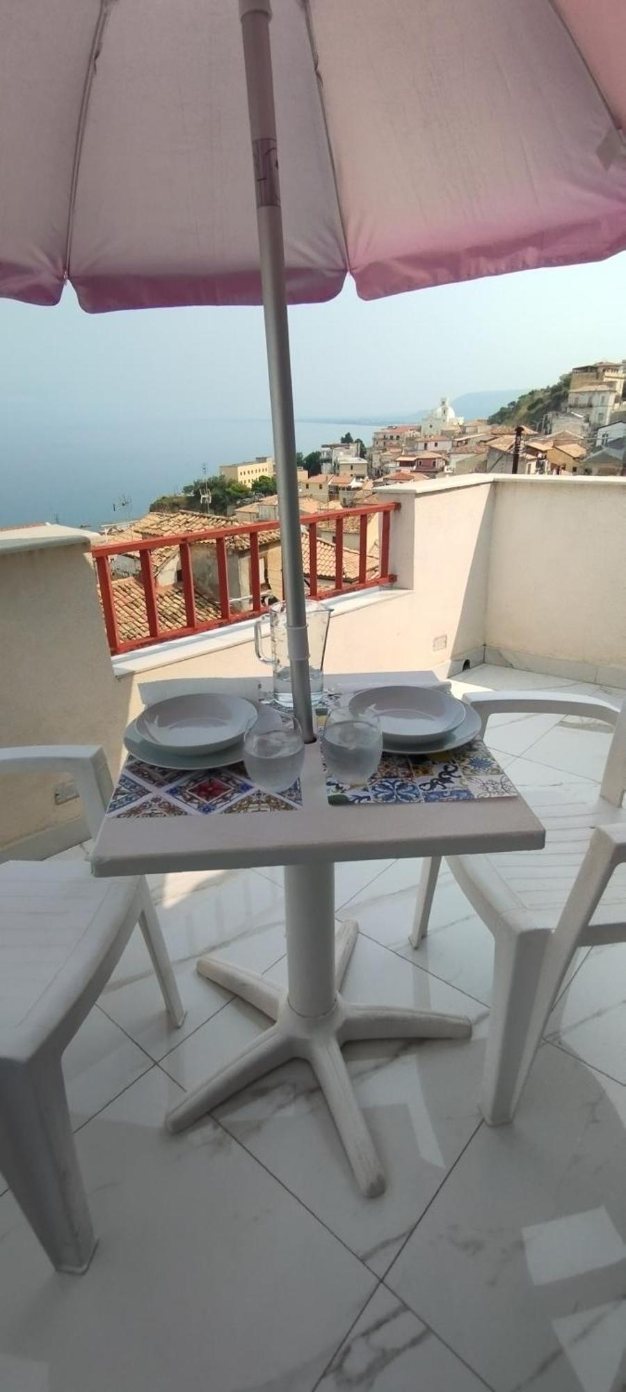"Lo Studiolo" Apartment Піццо Екстер'єр фото